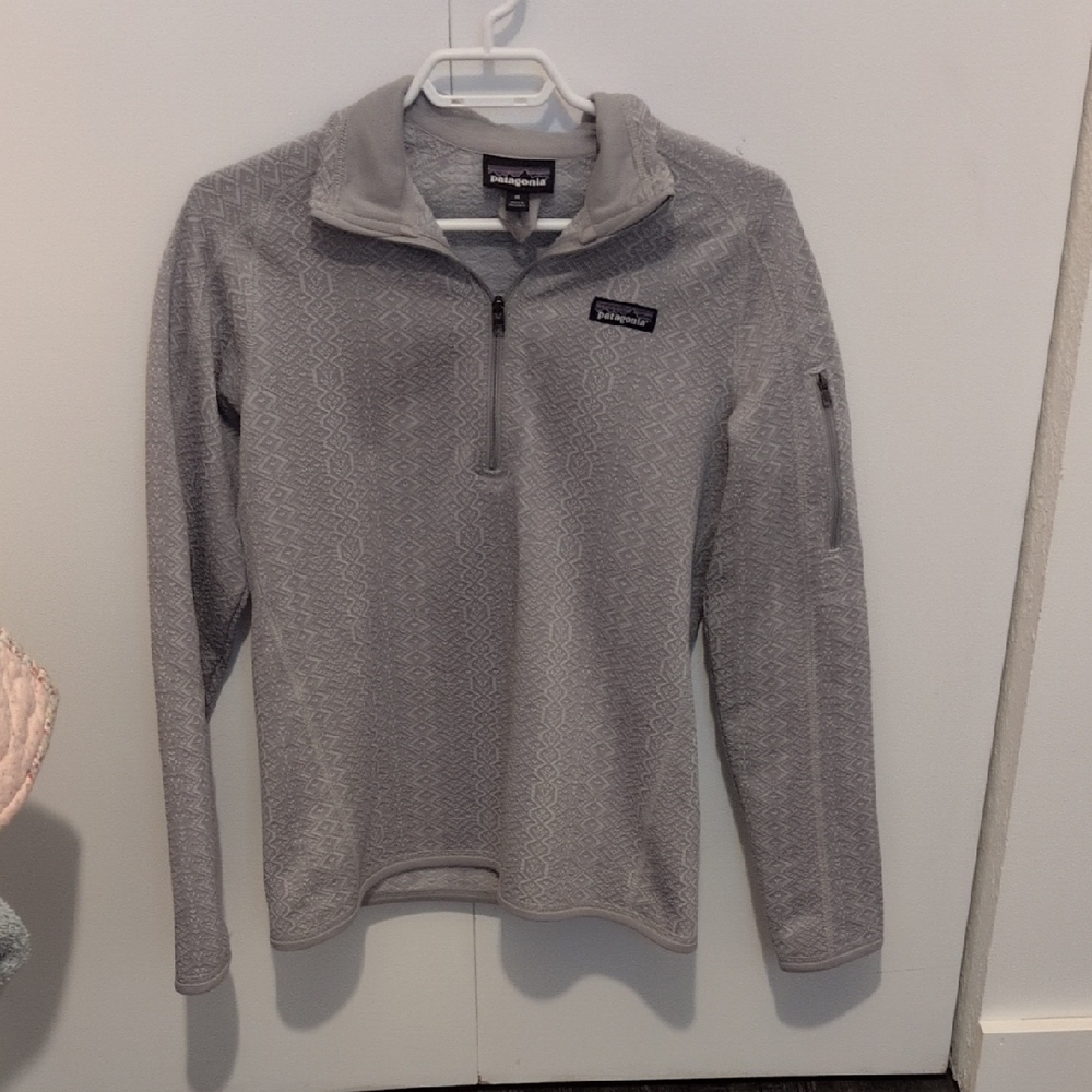 Patagonia Light Gray Patterned Fleece Pullover